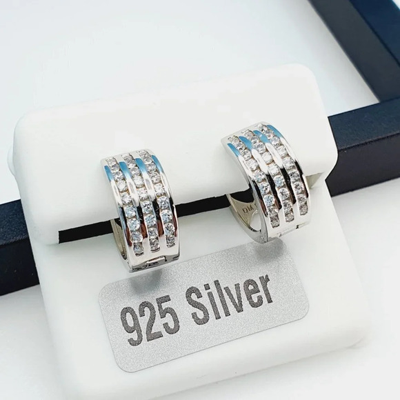 "925 Sterling Silver Cubic Zirconia Earrings, UU1P6A6158 - Picture 3 of 11